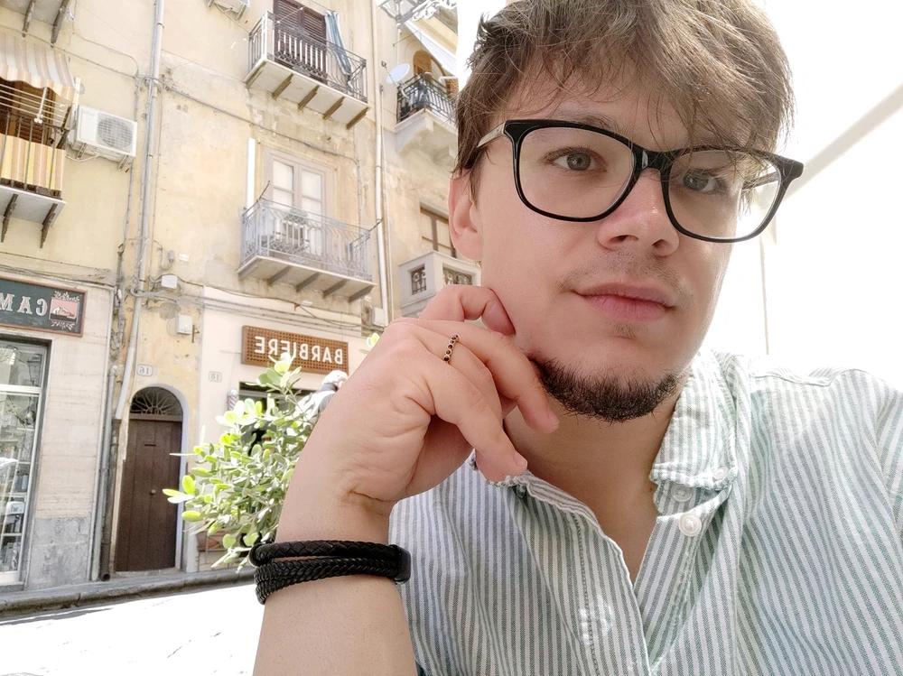 GIF uploaded by Pazo