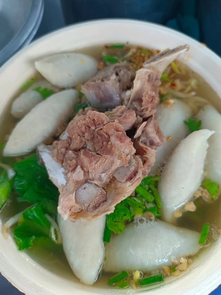 GIF อัปโหลดโดย namna