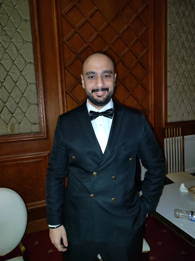 GIF uploaded by Kareem fahim