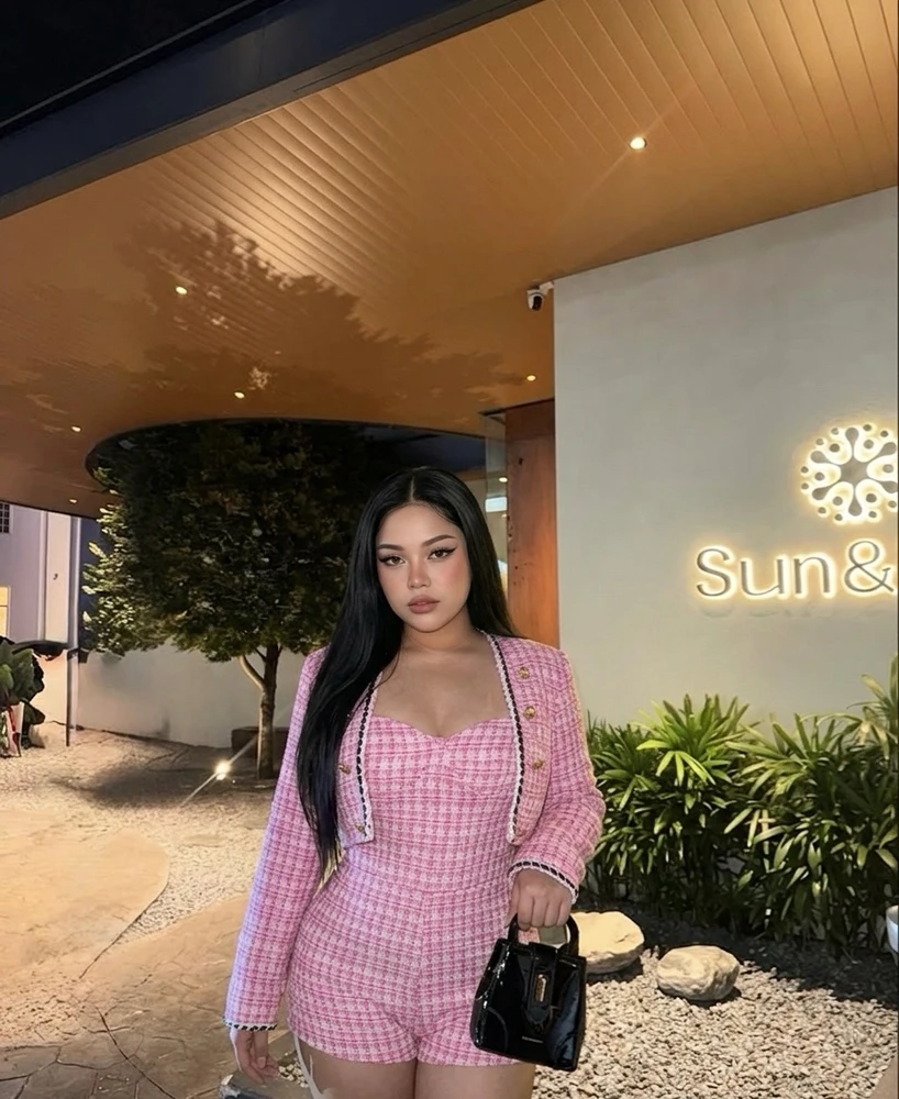 GIF uploaded by Carolina