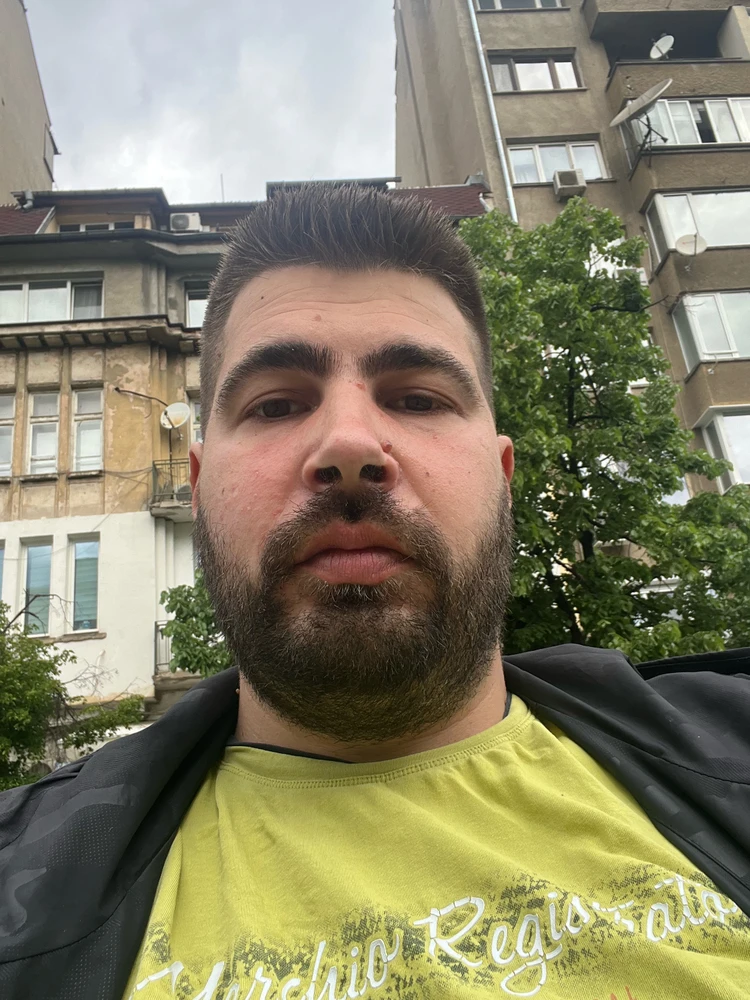 GIF uploaded by Кристиян