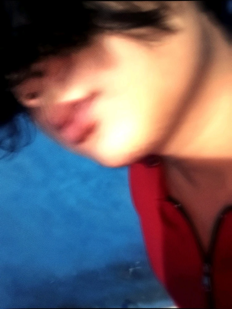 GIF diunggah oleh Sion