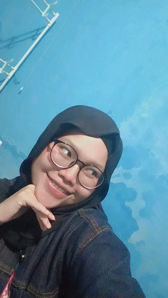 GIF uploaded by Andi lestari cinta