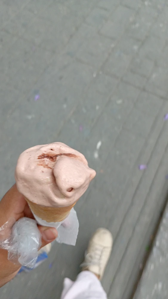 GIF uploaded by Esli