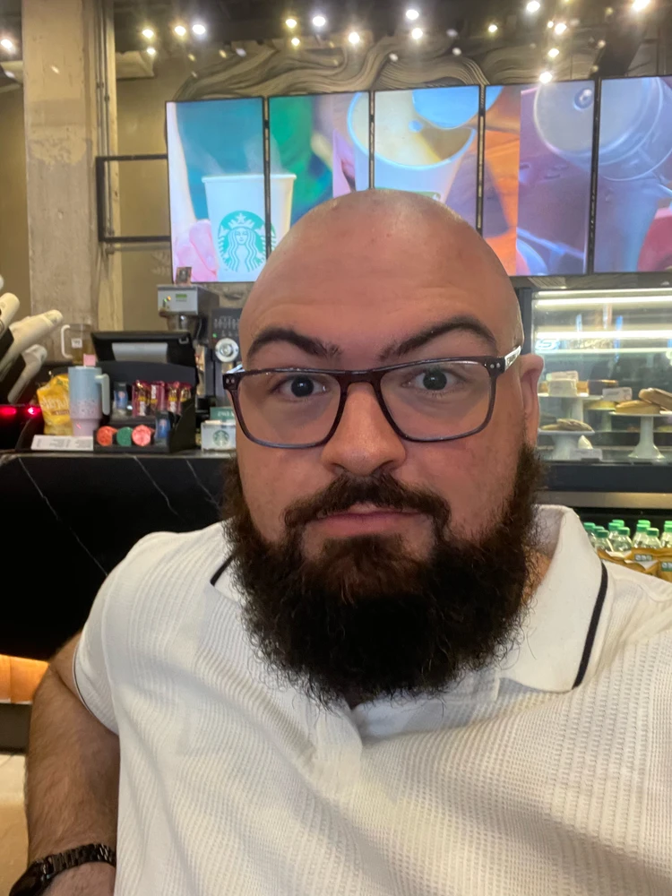 GIF uploaded by Lolo