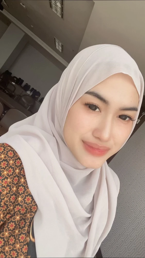 GIF uploaded by Aqila Ratu Minerva