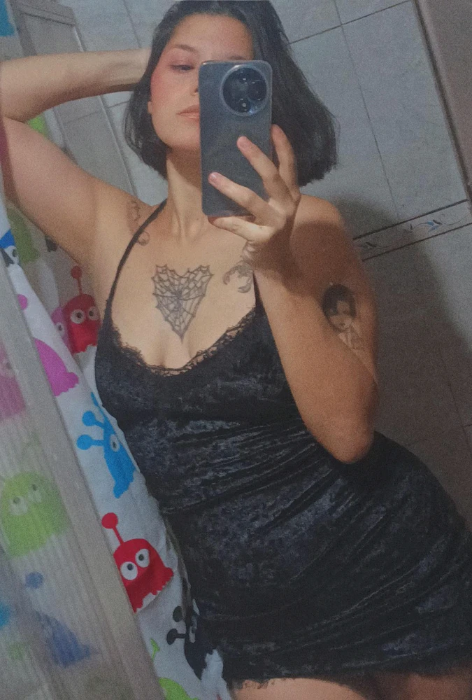 GIF tso los ntawm Marylezcano
