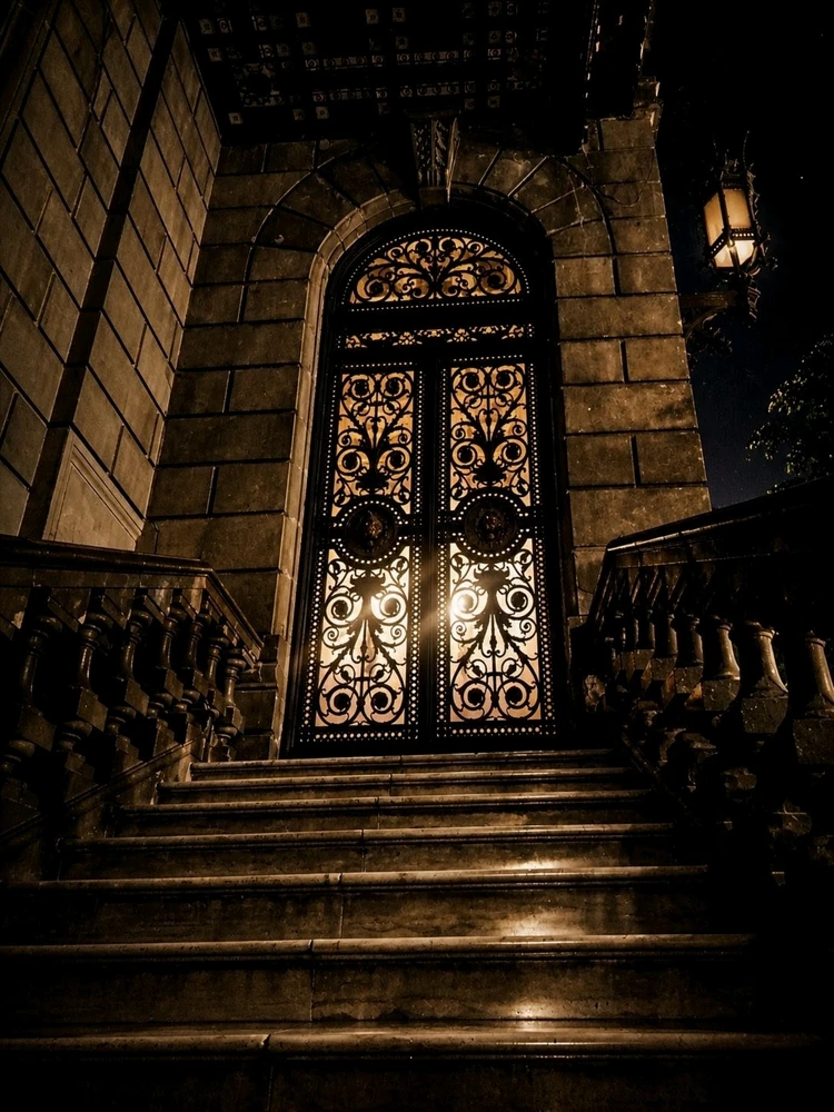 GIF uploaded by Moy