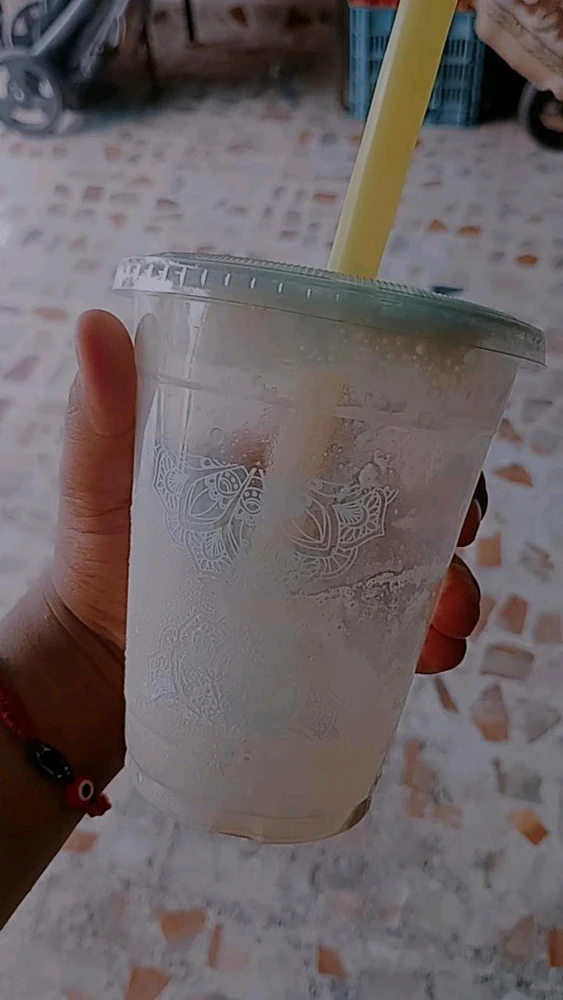 GIF gi-upload ni Ana
