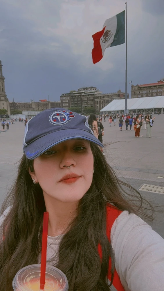 GIF uploaded by Ximena