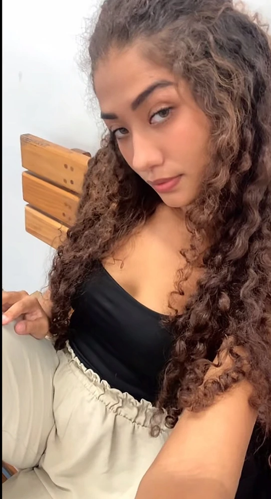 GIF uploaded by Melie