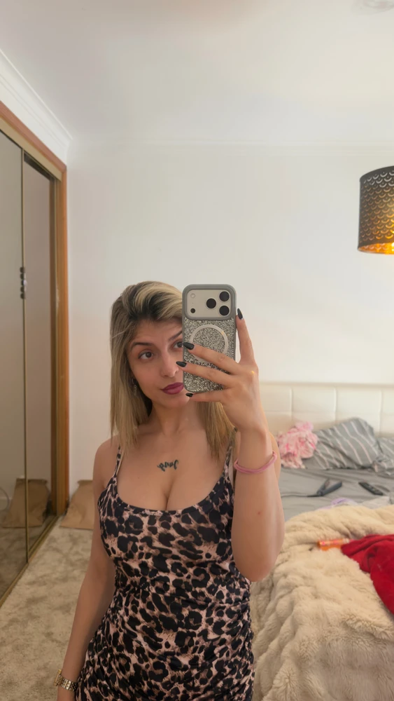 GIF uploaded by Serena Gomes