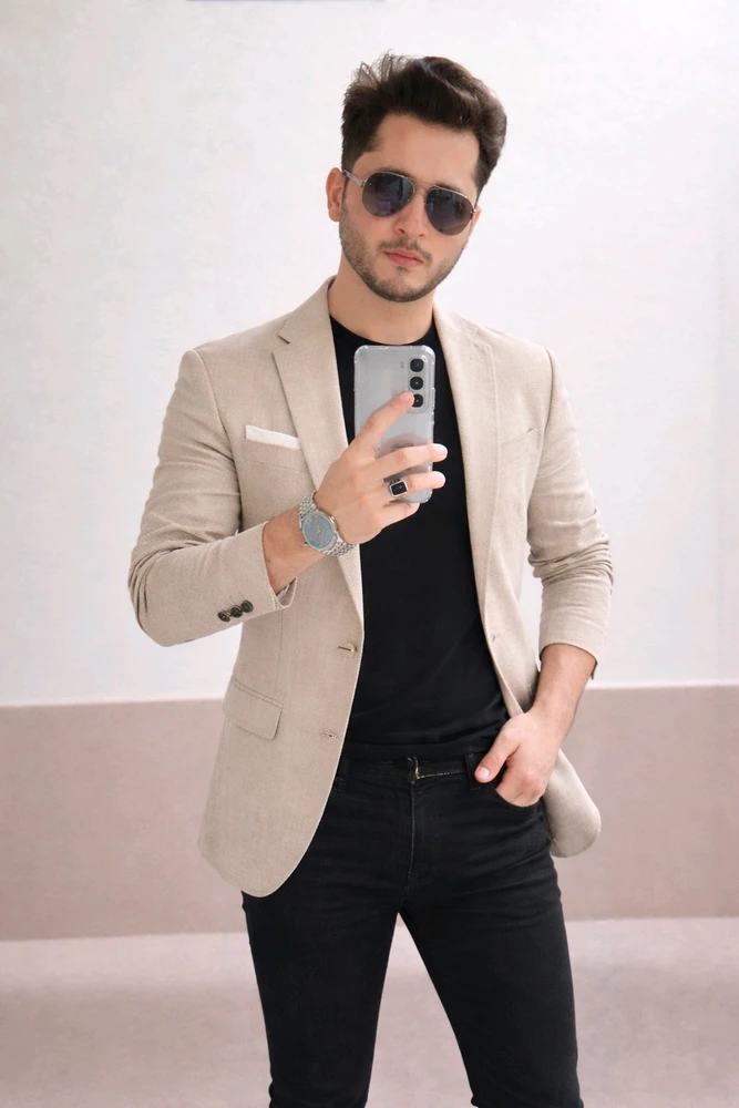 GIF uploaded by Hadi