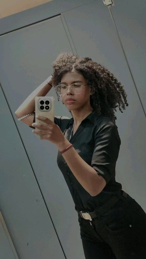 GIF uploaded by Juli