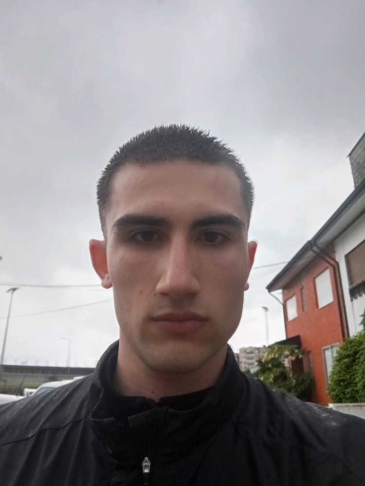 GIF uploaded by Alexandre