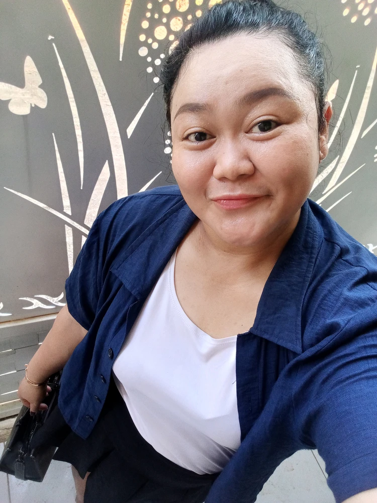 GIF uploaded by Hana