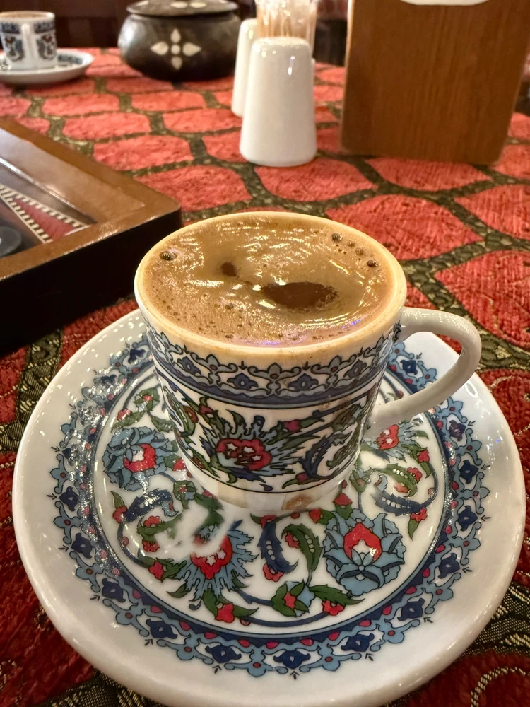 GIF uploaded by le