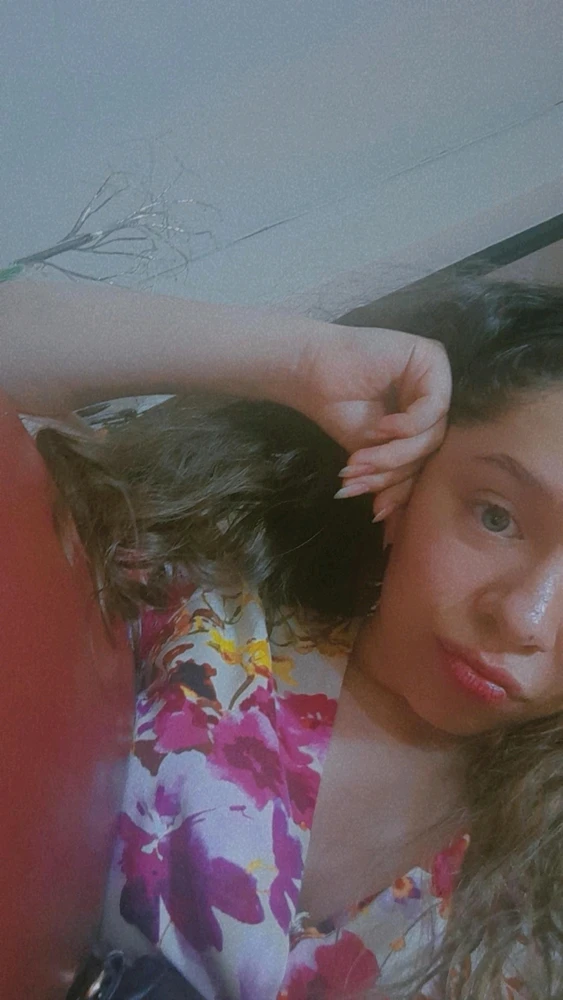 GIF uploaded by Gabriela