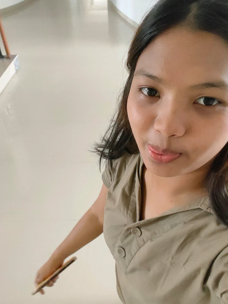 GIF uploaded by valen