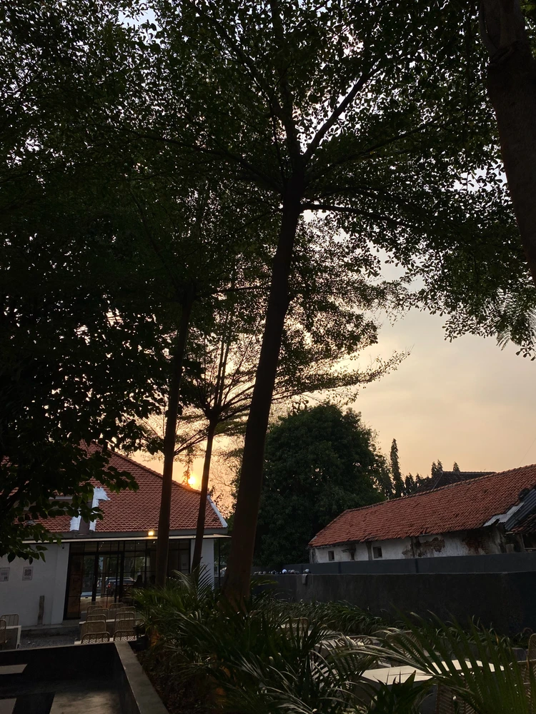 GIF uploaded by Lifia Surya