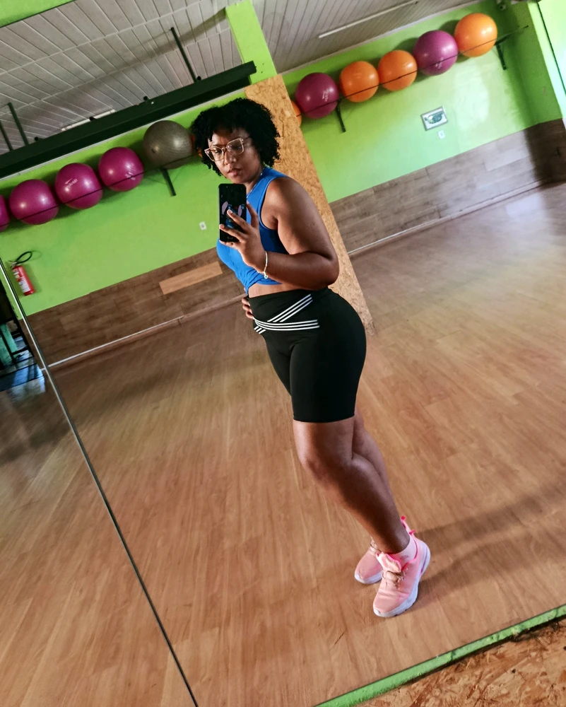 GIF uploaded by Aline