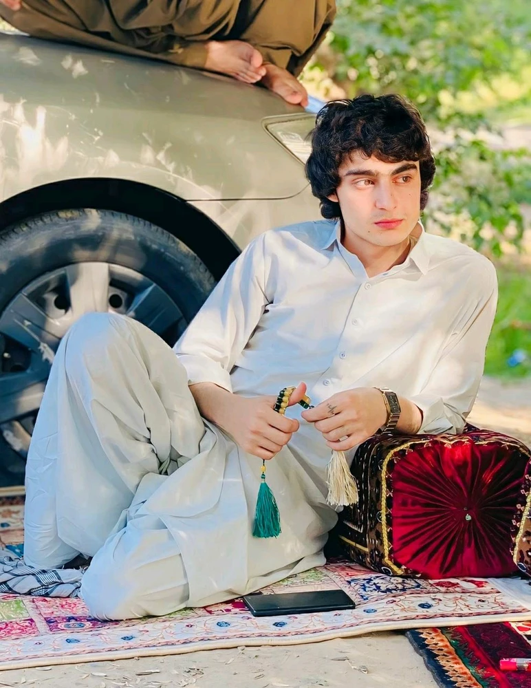 Image uploaded by HUSAINI