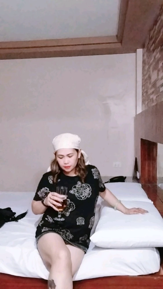 GIF uploaded by Brenda Martinez