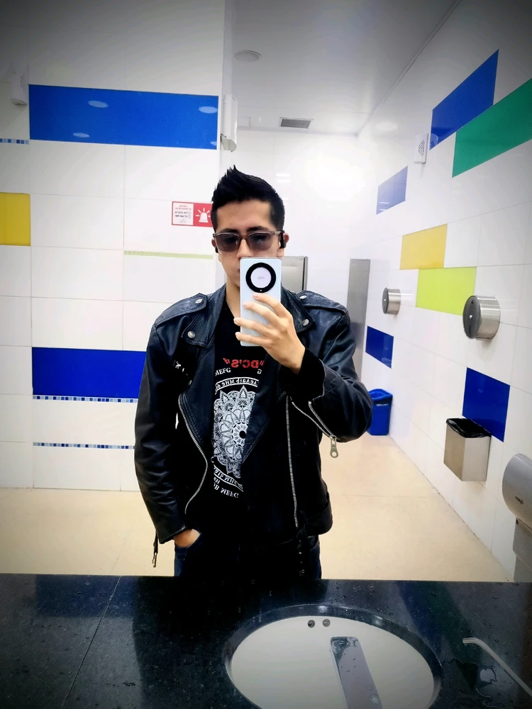 GIF uploaded by Andres