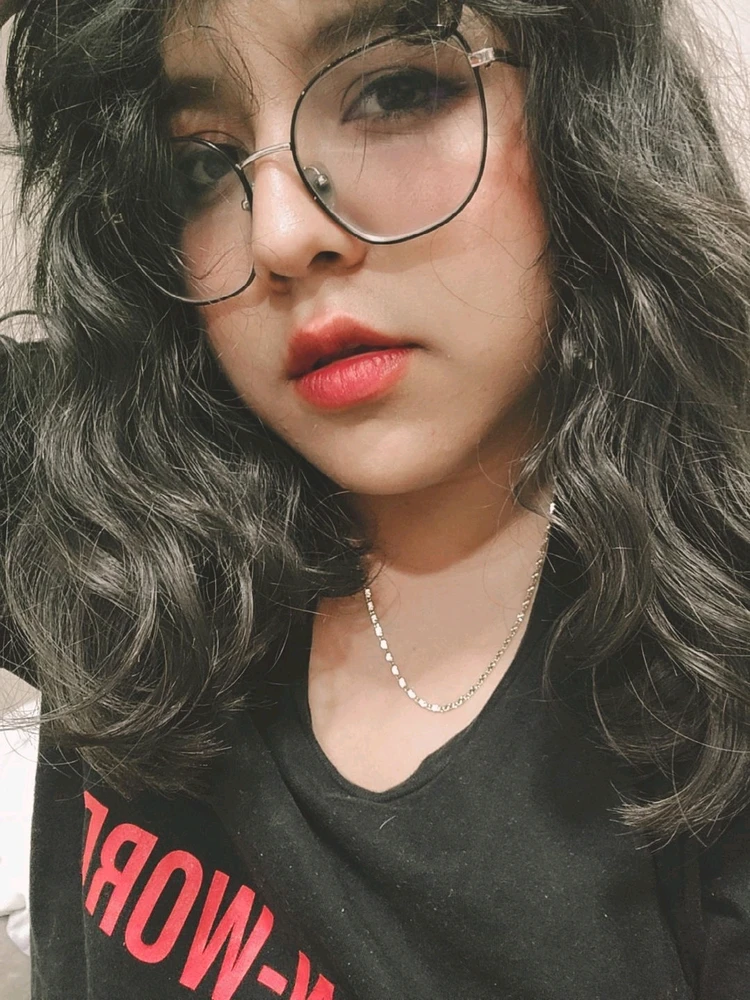 GIF uploaded by Valeria