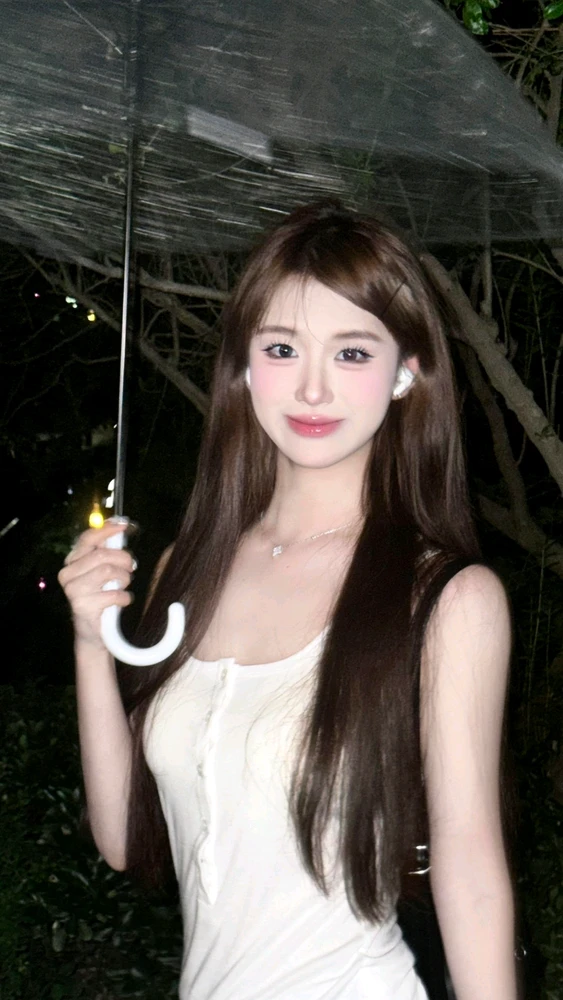 GIF uploaded by Iris
