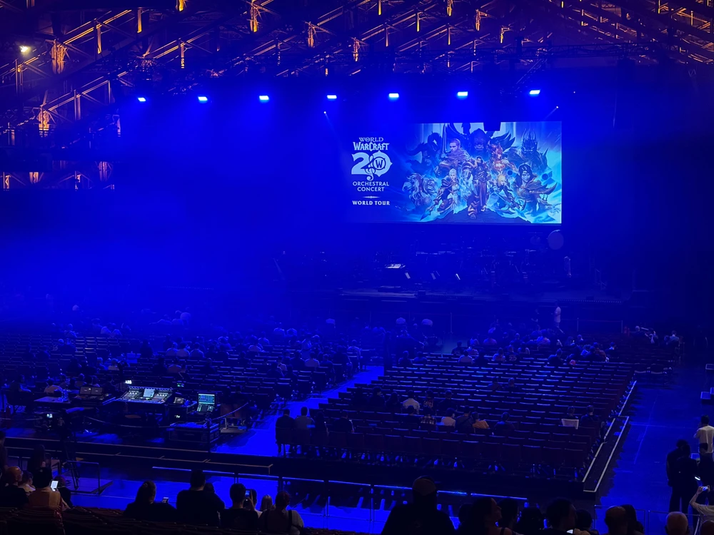 GIF uploaded by Vins