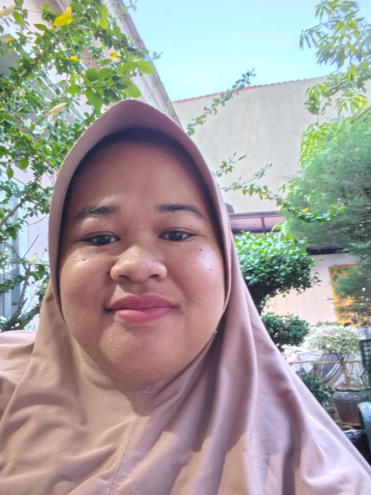 GIF uploaded by Mila