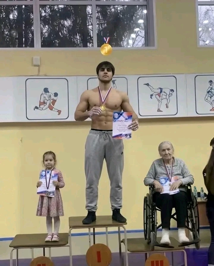 GIF uploaded by Alexandros