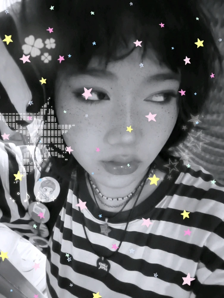 GIF uploaded by naaviiey