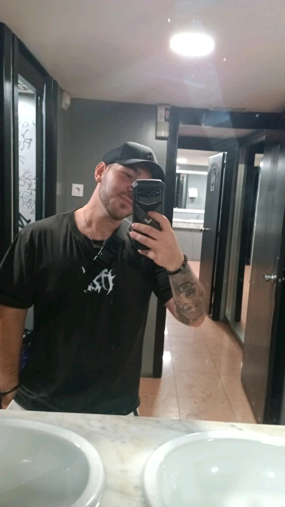 GIF uploaded by Rober