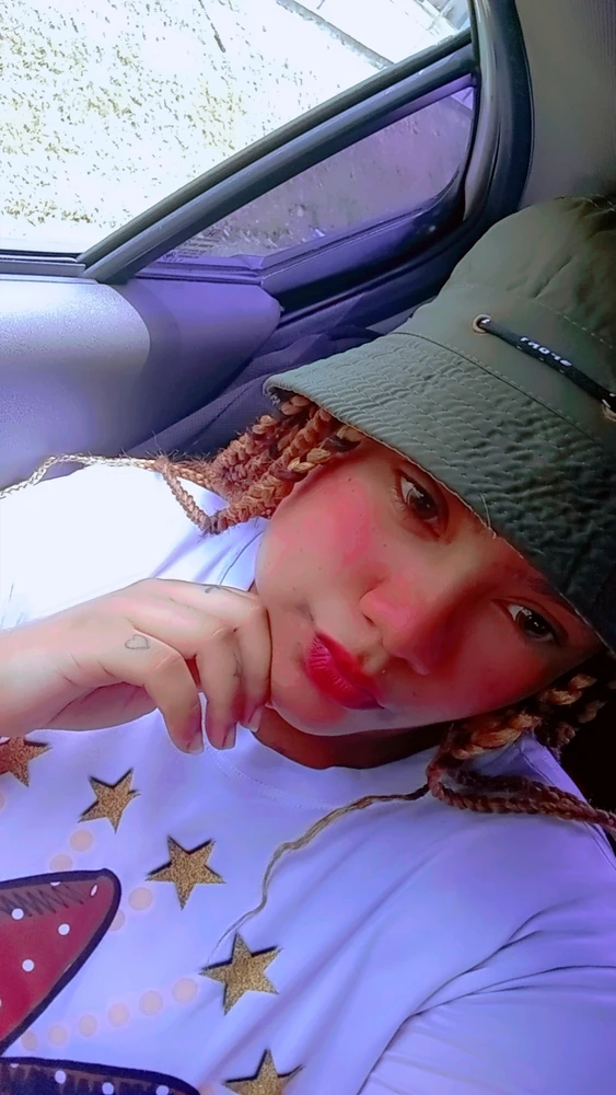 GIF uploaded by Victoria