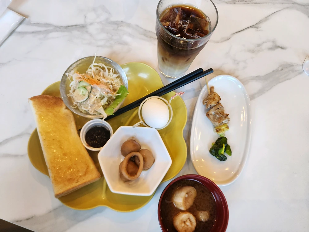 GIF uploaded by Yunha Neu