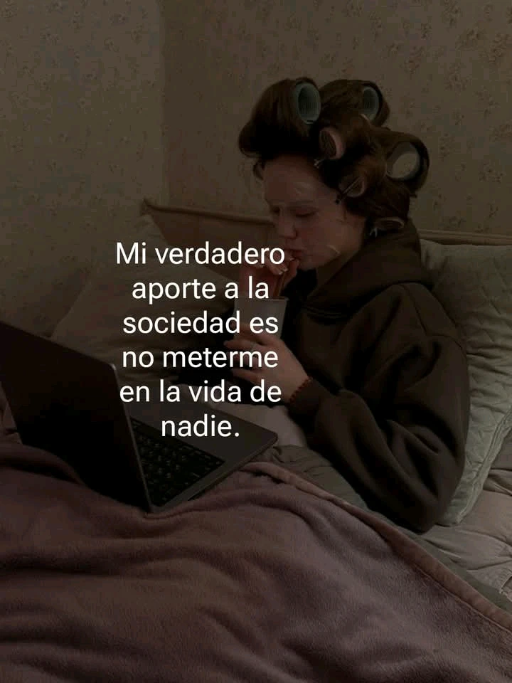 GIF uploaded by Paola