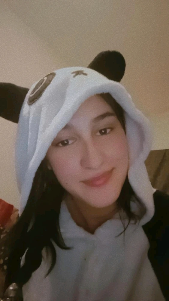One thing I love about winter is that I get to wear these warm fluffy clothes and a panda onesie๐๐