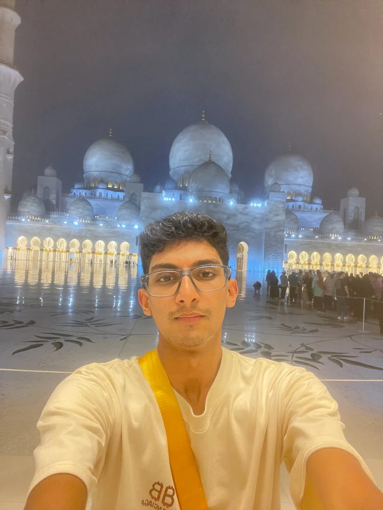 GIF uploaded by Roshan
