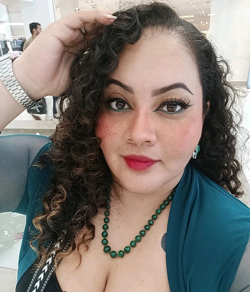 GIF gi-upload ni Joselyn Ortega
