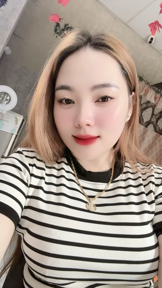GIF uploaded by Bảo Trâm