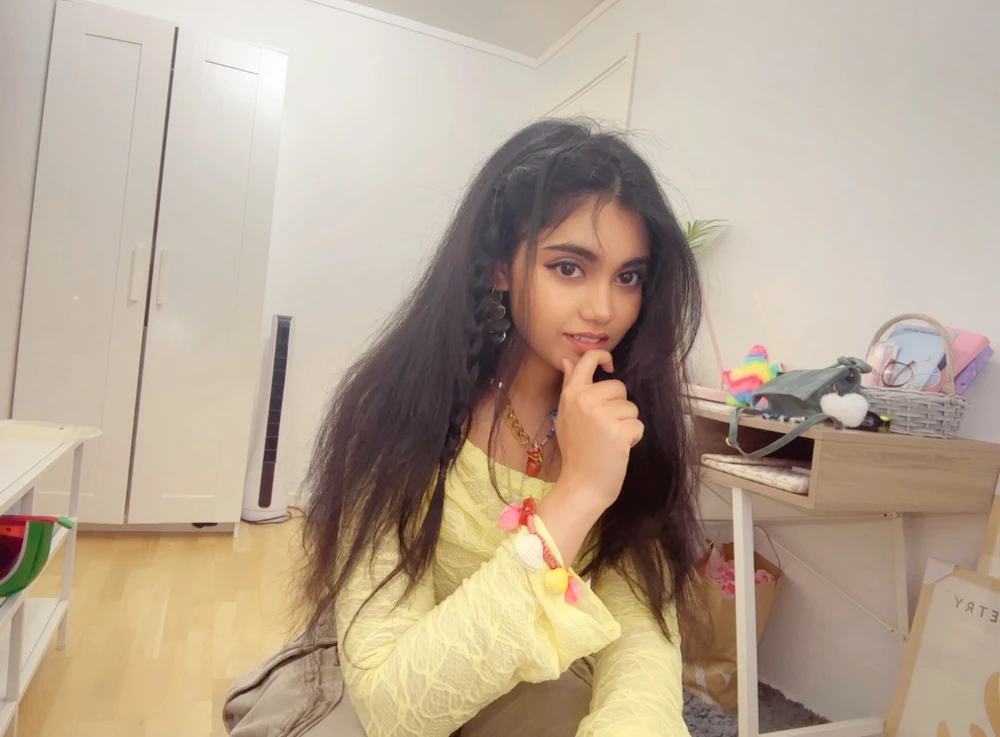 GIF uploaded by Labiba
