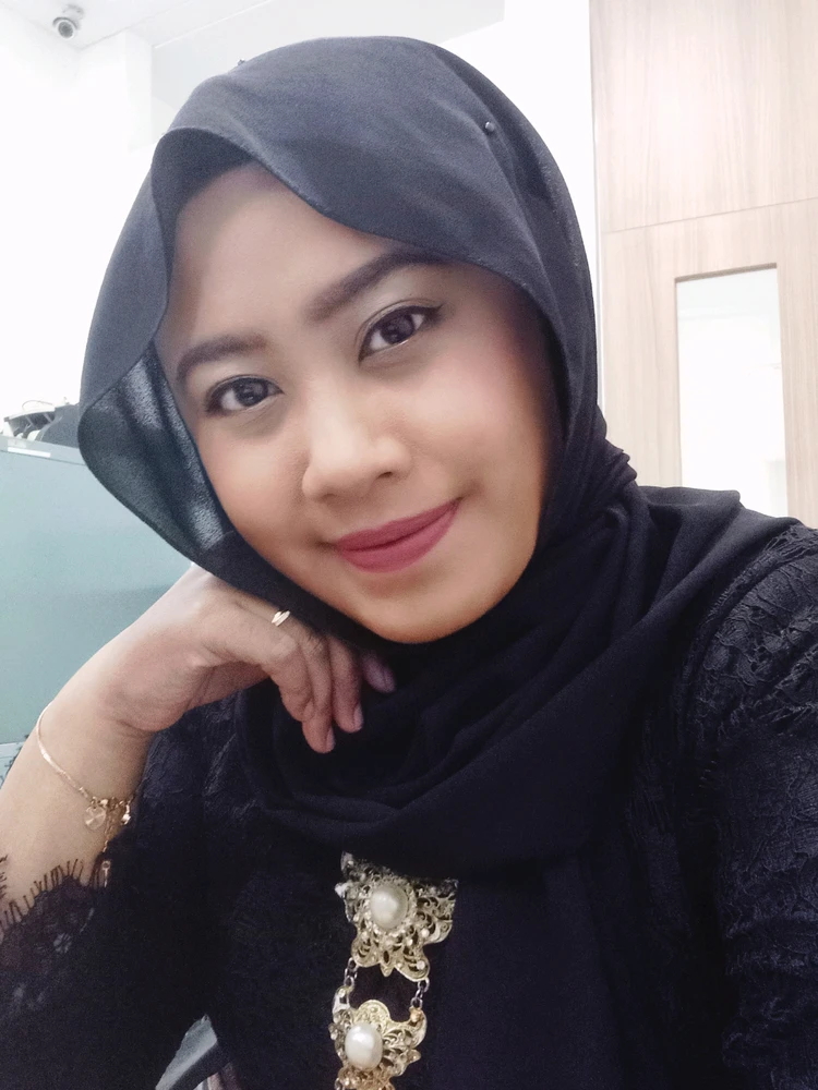 GIF uploaded by Ines