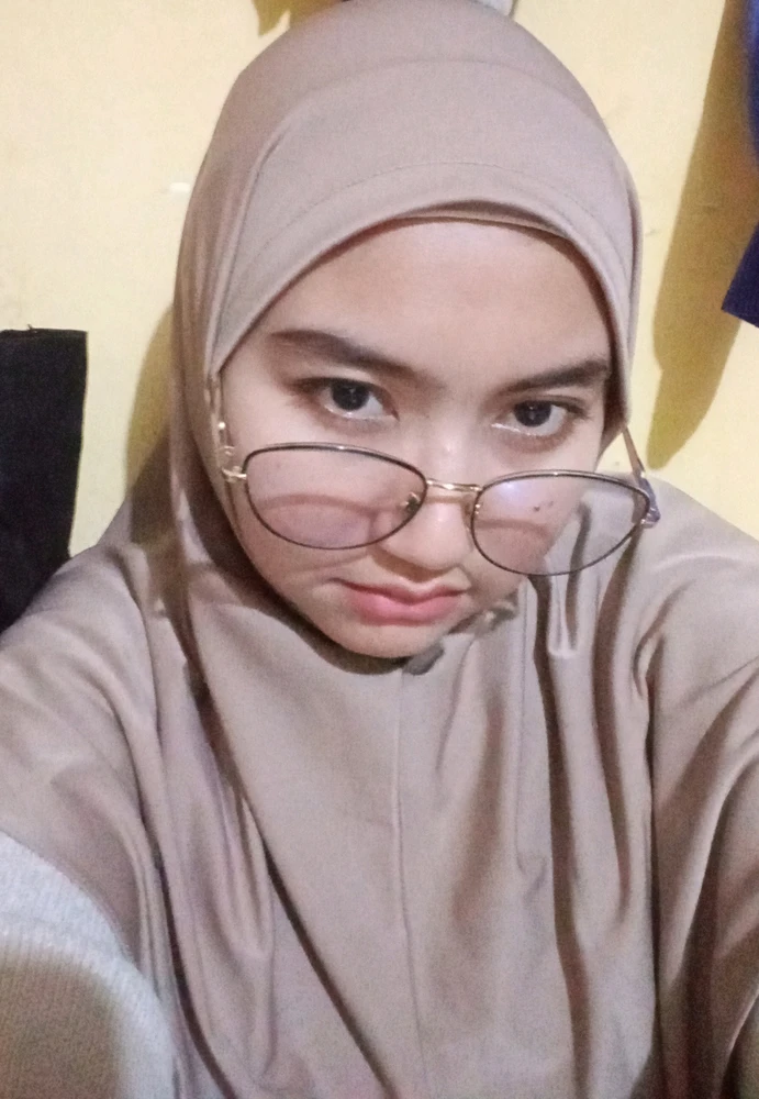 GIF diunggah oleh Fia Ahfiatul M