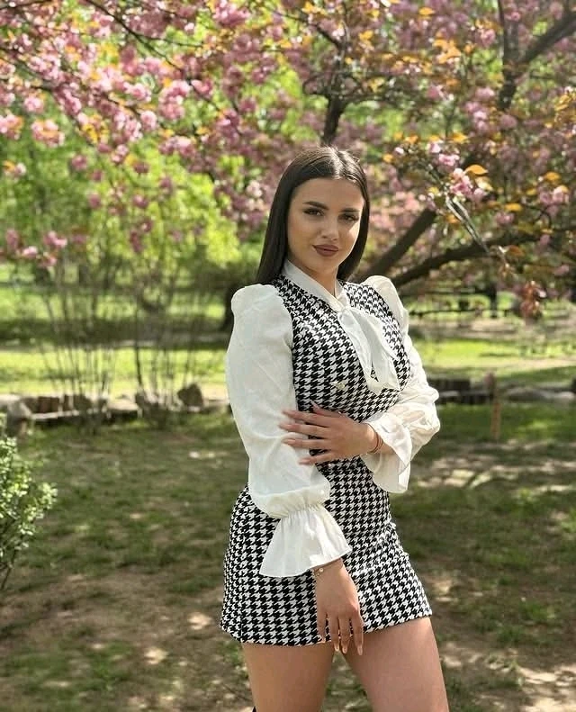 Качено от Mihail