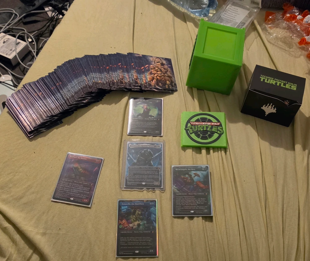TMNT Commander Yeah! Die Box leuchtet auch im Dunkeln ^^