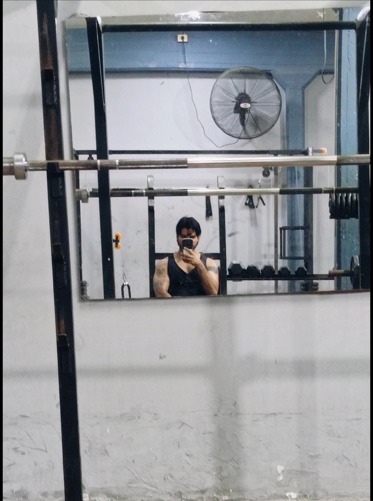 I-upload ni Matt ang larawan