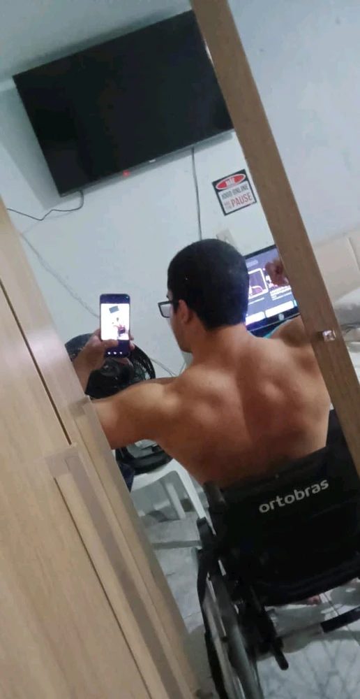 GIF uploaded by Erick