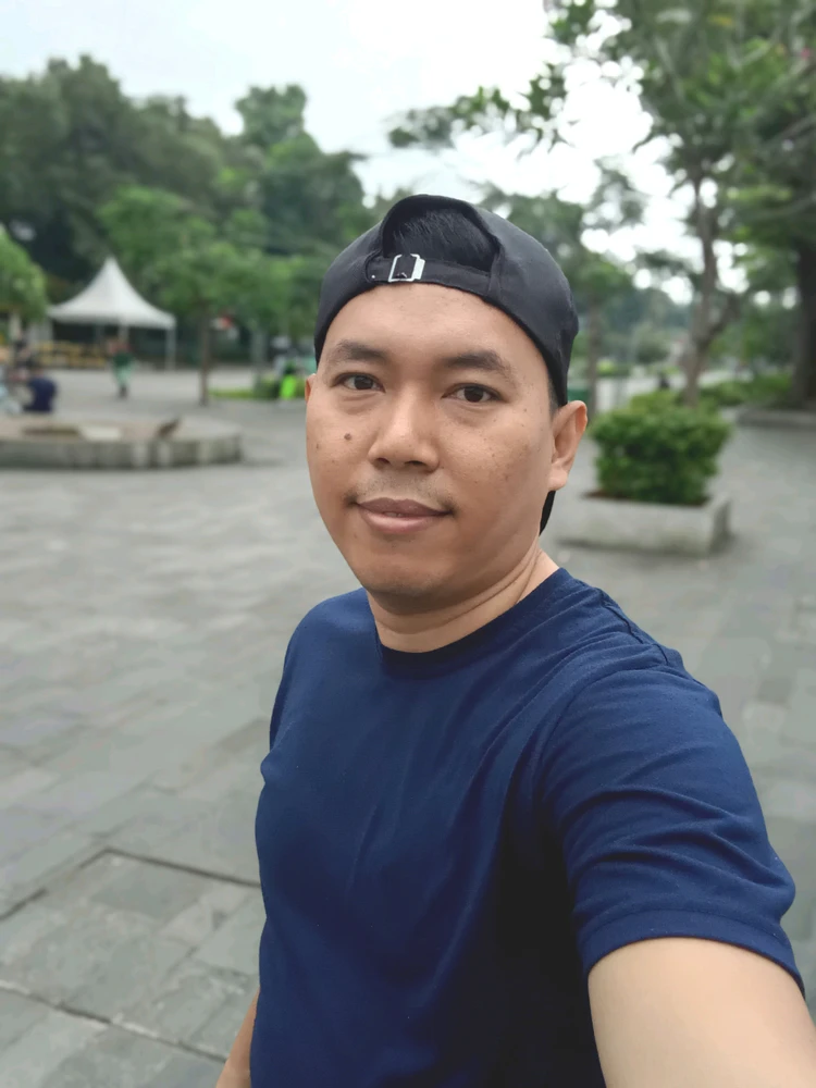 GIF diunggah oleh Hendrik